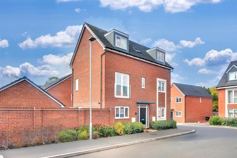 5 bedroom detached house for sale, Stephenson Road, Eastwood