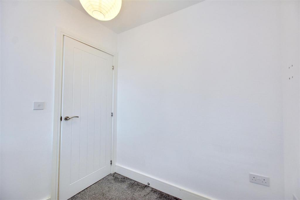Bedroom 3 2.jpeg
