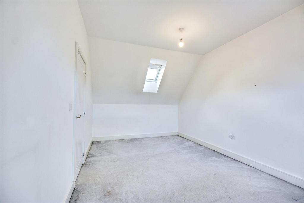 Bedroom 5 2.jpeg