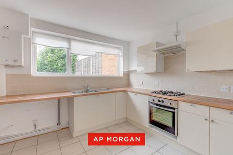 3 bedroom terraced house for sale, Crabtree Close, Lodge Park, Redditch, B98