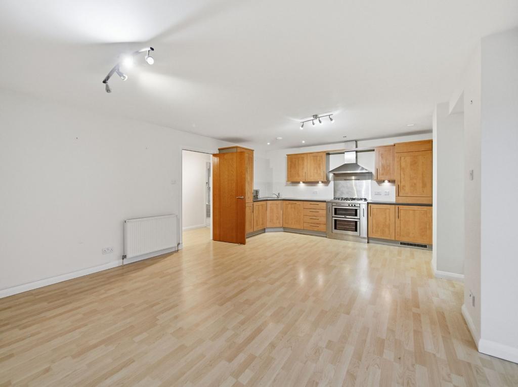 1 bedroom flat for sale - Photo 2