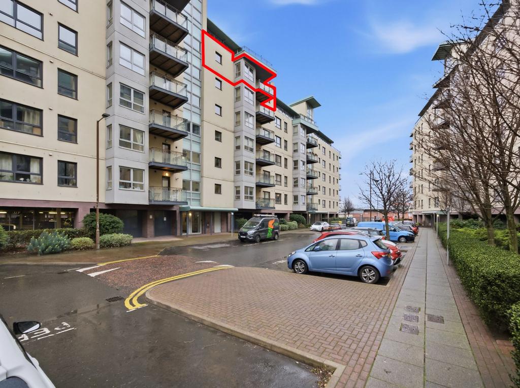 1 bedroom flat for sale - Photo 14
