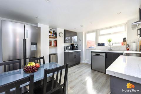 undefined, White Close, Downley, High Wycombe, HP13 5NG