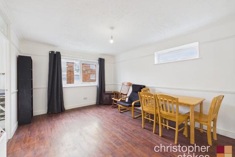 undefined, Clyfton Close, Broxbourne, Hertfordshire, EN10 6NX