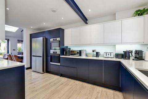 3 bedroom terraced house for sale, Coniston Road, Kings Langley, WD4