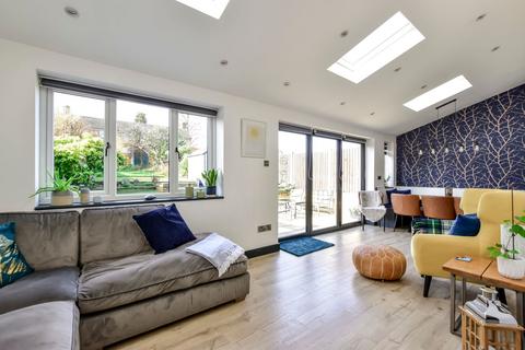 3 bedroom terraced house for sale, Coniston Road, Kings Langley, WD4