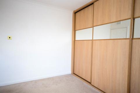 2 bedroom terraced house to rent, Don Gardens, Washington