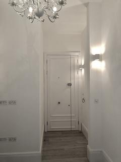 Studio to rent, Abercorn Place, London NW8