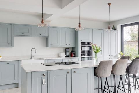 4 bedroom detached house for sale, Brockley Road, Nottingham NG2