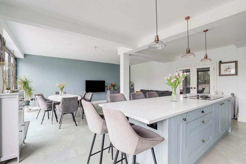 Open Plan Living/Kitchen Area