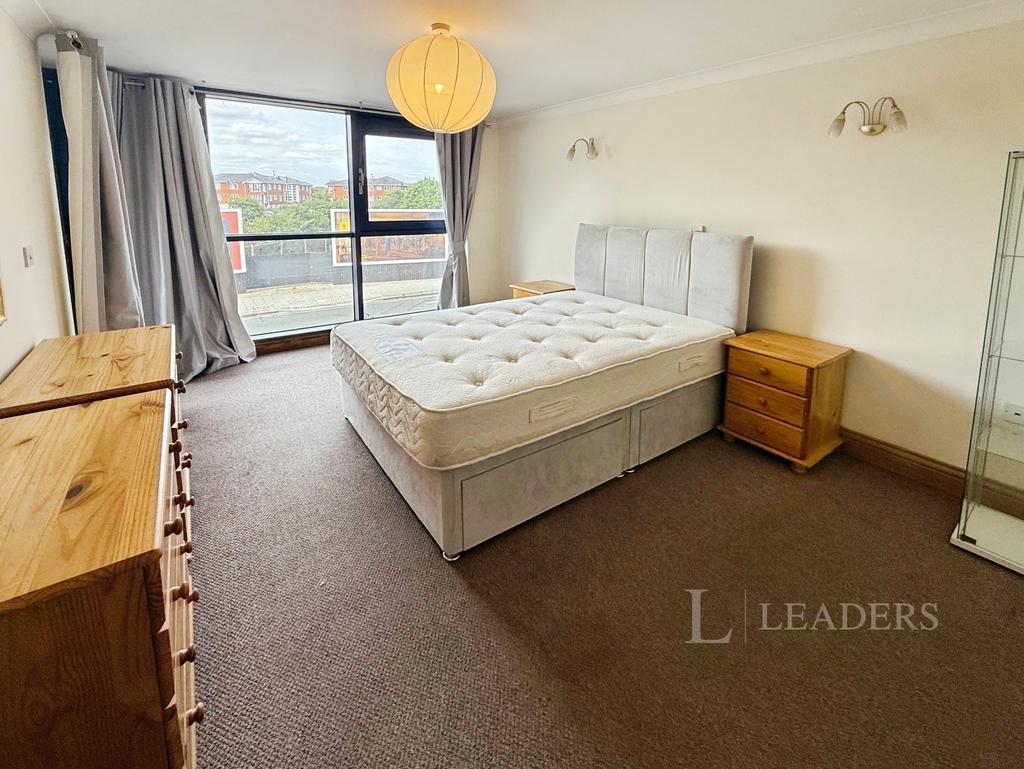 Main bedroom