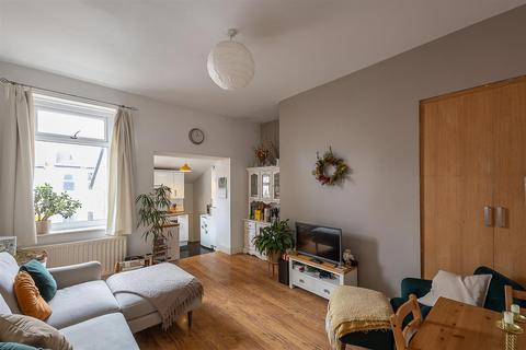 2 bedroom flat for sale, King John Terrace, Heaton, Newcastle upon Tyne