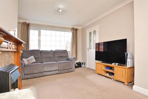 undefined, Lunns Crescent, Barton-Upon-Humber