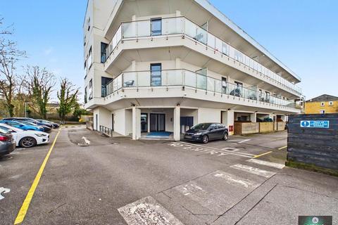 2 bedroom flat for sale, Russell Way, Crawley RH10