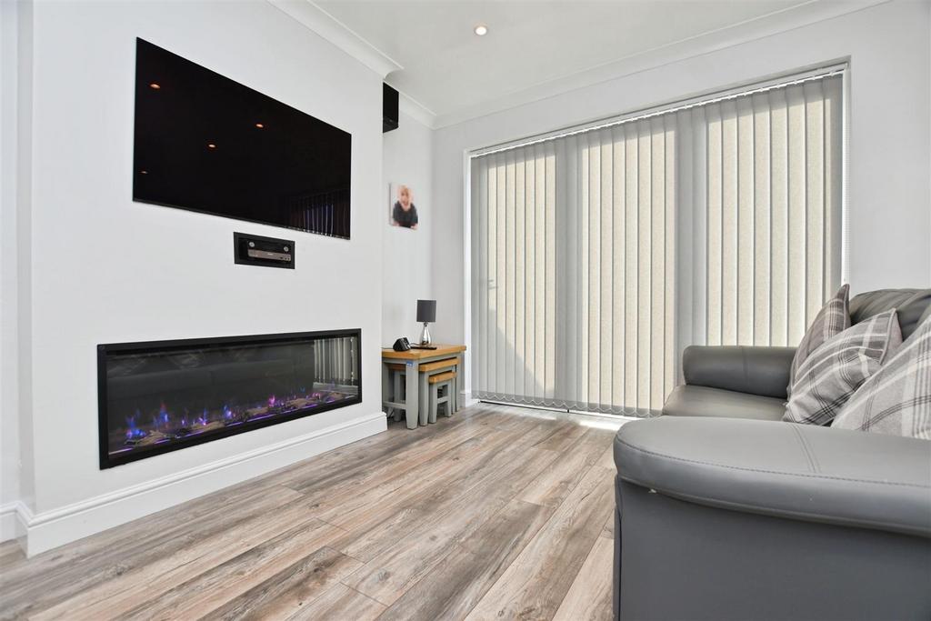 Lounge Feature