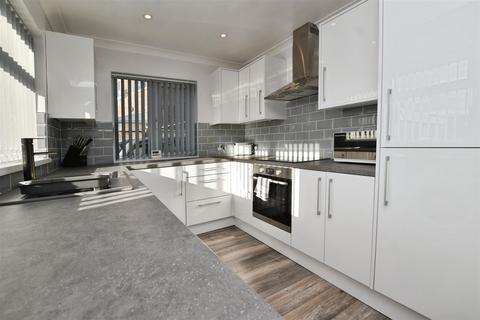 2 bedroom semi-detached bungalow for sale, St. Marys Drive, Hedon HU12