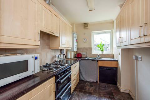 2 bedroom bungalow for sale, Queens Road, Petersfield, Hampshire