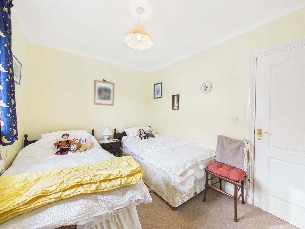 Bedrooom 2
