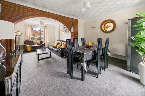 undefined, Northfield Gardens, Wymondham