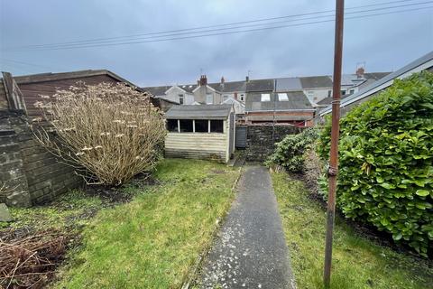 3 bedroom end of terrace house for sale, Glenalla Road, Llanelli