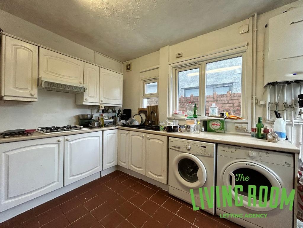 Kitchen 4