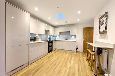 undefined, Llys Y Felin, Kidwelly
