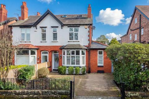 4 bedroom semi-detached house for sale, Gaskell Road, Altrincham