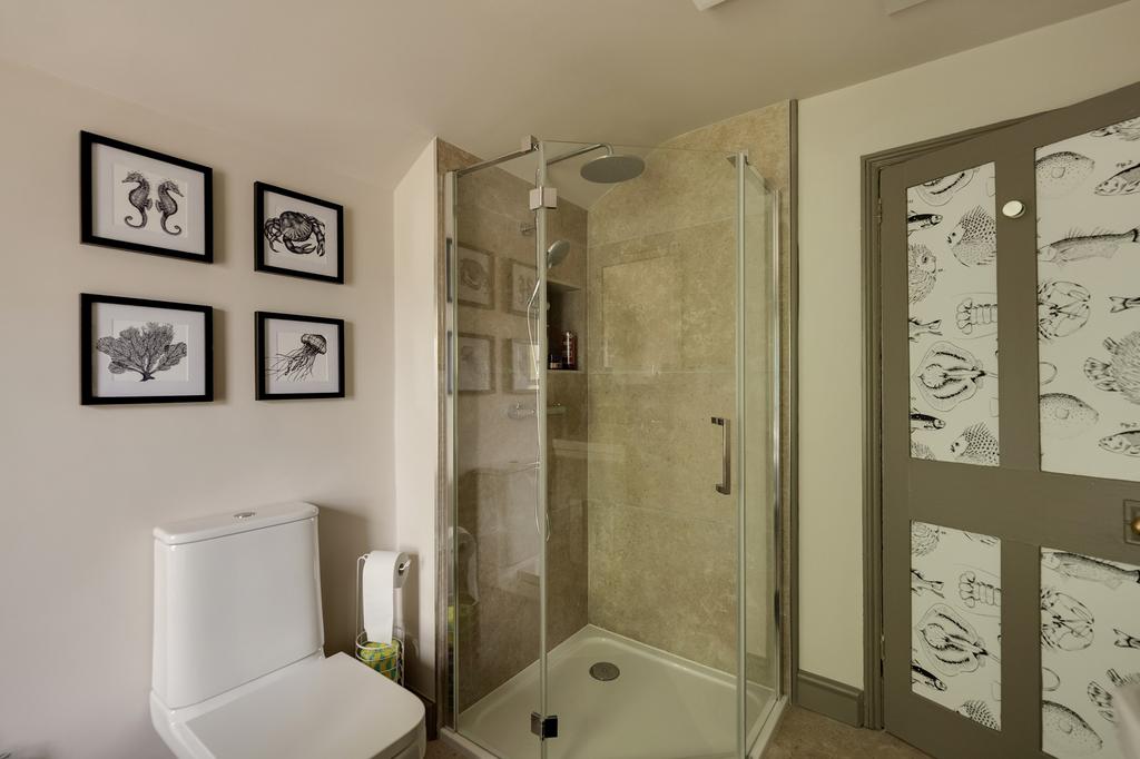 Bathroom ()