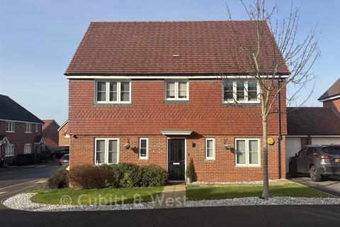 undefined, Centenary Road, Horsham RH13