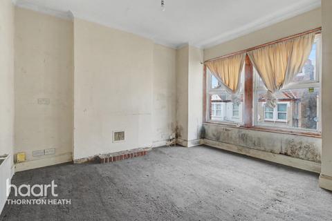 3 bedroom character property for sale, Mersham Road, Thornton Heath