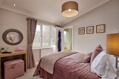 undefined, Meysey Hampton Cirencester
