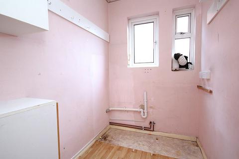 4 bedroom semi-detached house for sale, Dale Valley Road, Oakdale , Poole, BH15