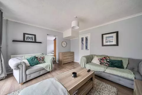 3 bedroom semi-detached house for sale - View 2