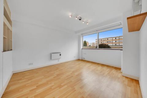 1 bedroom flat for sale, Queenswood Gardens, Leytonstone