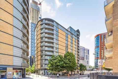 2 bedroom flat to rent, Victoria Road, London W3
