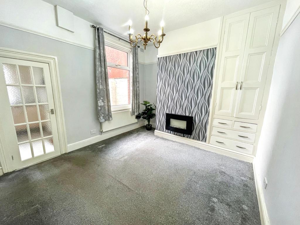 82 Eldon Street