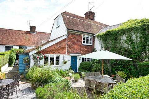 2 bedroom semi-detached house for sale, Laddingford, Maidstone, Kent