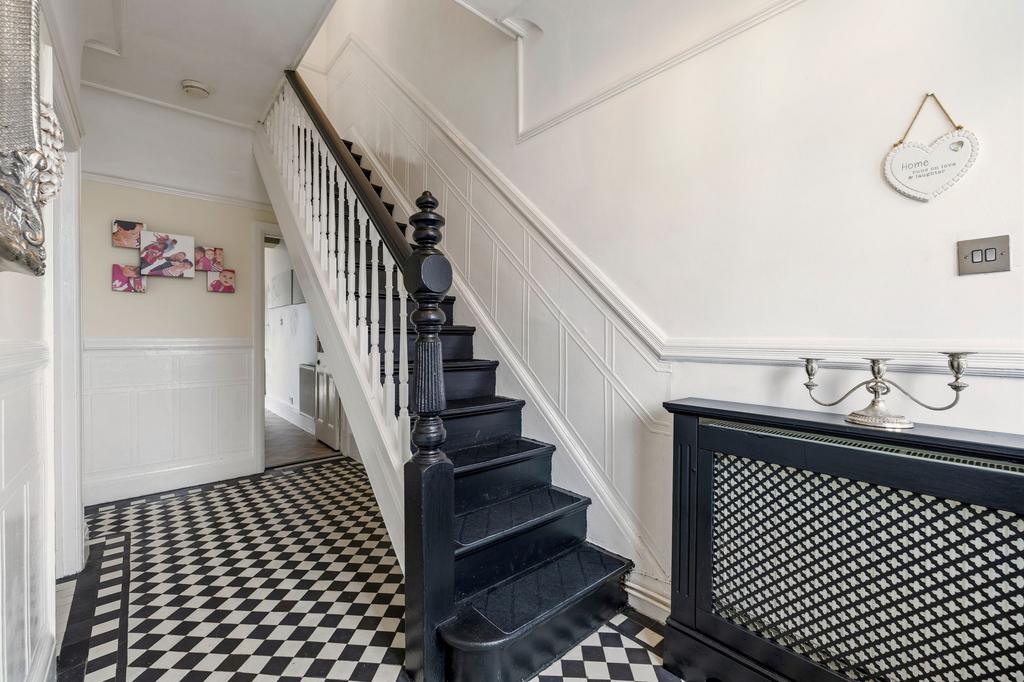 House in Cardiff, Penylan - View 2