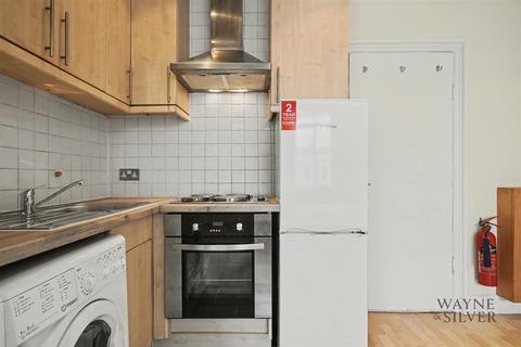 Studio to rent, Surrendale Place, Maida Vale, London, W9