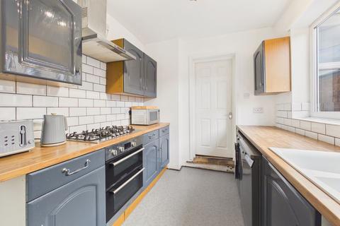 3 bedroom flat for sale, Coldwell Terrace, Felling, Gateshead, NE10