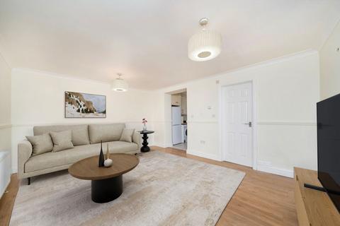 1 bedroom flat to rent, Kew Bridge Road, Brentford TW8