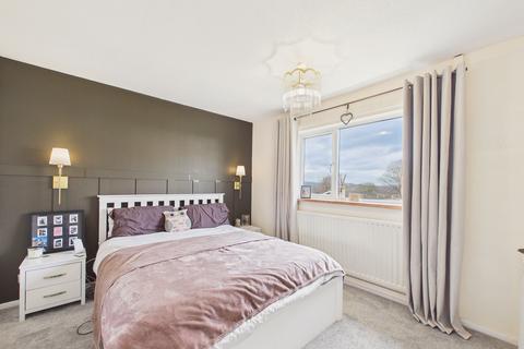 2 bedroom flat for sale, Hamsterley Crescent, West Denton, Newcastle Upon Tyne, NE15
