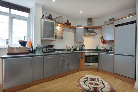 2 bedroom apartment for sale, Denmark Road, London, SE5