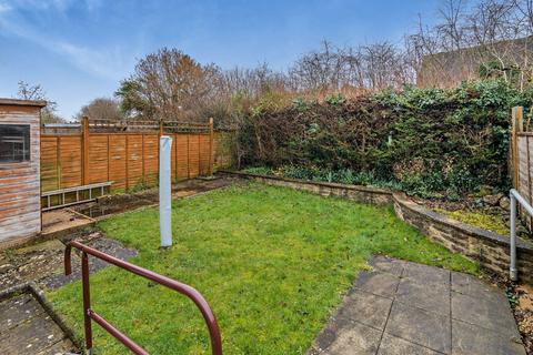 2 bedroom end of terrace house for sale, Kemble Drive, Cirencester, Gloucestershire, GL7