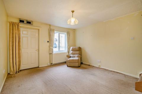 2 bedroom end of terrace house for sale, Kemble Drive, Cirencester, Gloucestershire, GL7