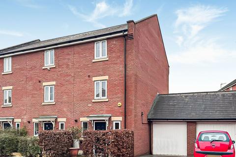 4 bedroom end of terrace house for sale, Lasborough Drive, Gloucester GL4