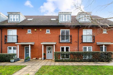 undefined, Priddy Place, Redhill RH1