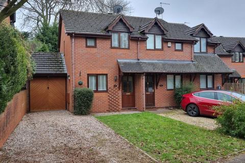 2 bedroom semi-detached house to rent, Lynwood Drive, Kidderminster, Worcestershire