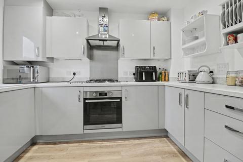 3 bedroom semi-detached house for sale, Kingsman Drive, Southampton SO32