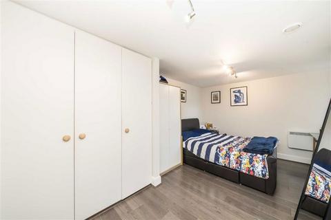 2 bedroom flat to rent, Spa Road, London SE16